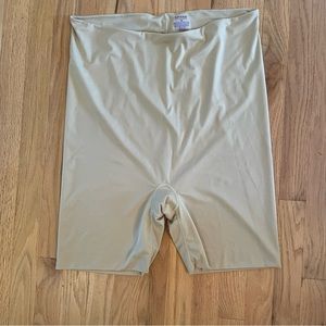 Spanx high rise shapewear shorts size 3X